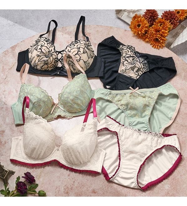 YU'NOW（ユナウ）の「ｔｏ　ｍｅｅブラ＆ショーツ（ブラジャー＆ショーツセット）」｜詳細画像