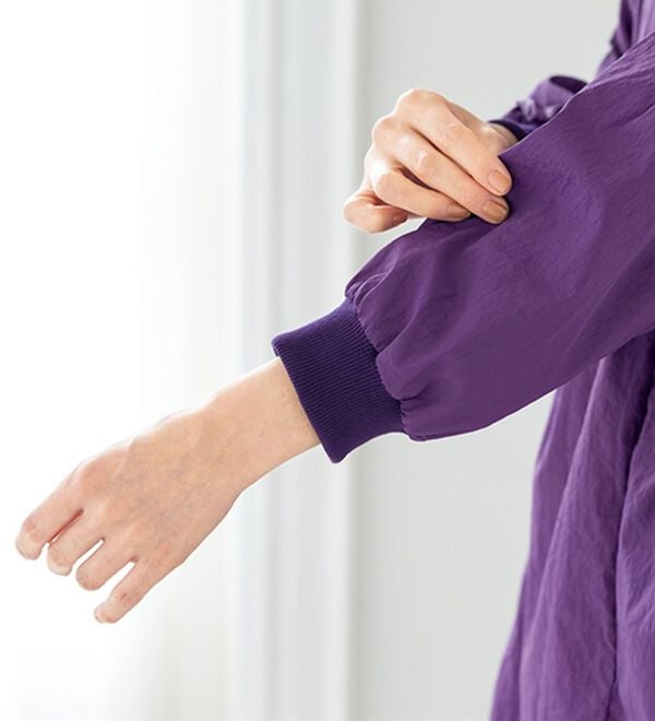 ルフラン（ルフラン）の「【２色組】【Ｓ．Ｖ】異素材使い上品ナイロンかっぽう（パジャマ・ルームウェア）」｜詳細画像