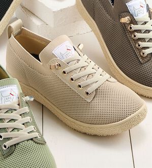BELLUNA（ベルーナ）の「トルマリン配合インソール！軽量シューズ（スニーカー）」｜アイボリー
