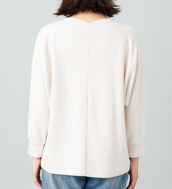 BELLUNA（ベルーナ）の「【2点セット】ネックレス付ジャカード素材プルオーバー（カットソー）」｜詳細画像