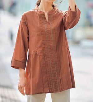 BELLUNA（ベルーナ）の「リサイクルコットンタックデザインブラウス（ブラウス）」｜テラコッタ