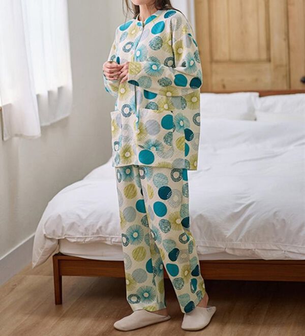 LAVIENNE（ラヴィエンヌ）の「綿入りキルトパジャマ（パジャマ・ルームウェア）」｜詳細画像