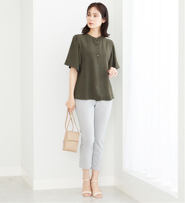 BELLUNA（ベルーナ）の「お手入れ楽々！肩タックデザインブラウス（ブラウス）」｜詳細画像