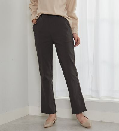 BELLUNA（ベルーナ）の「綿タッチハイパー美脚フレアーパンツ（フルレングスパンツ）」