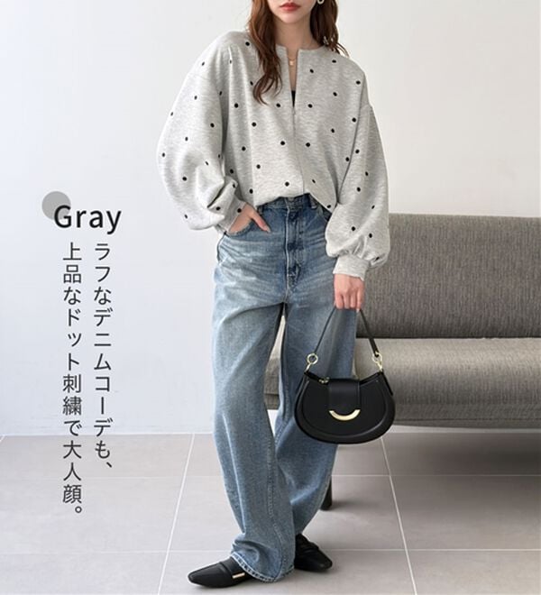 GeeRA（ジーラ）の「ドット刺繍ハーフジップダンボールトップス（カットソー）」｜詳細画像