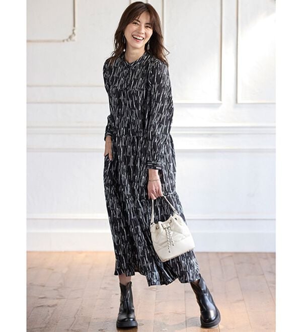 BELLUNA（ベルーナ）の「モダンに装う幾何柄ティアードワンピース（その他ワンピース）」｜詳細画像