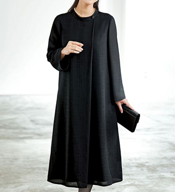 BELLUNA（ベルーナ）の「米沢織格子柄ゆったりワンピース（ブラックフォーマル（喪服・礼服））」｜詳細画像