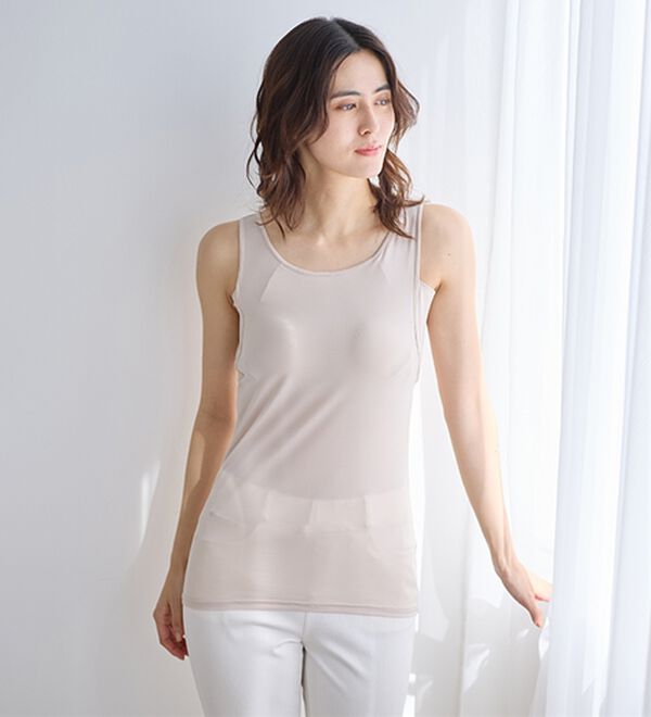 LAVIENNE（ラヴィエンヌ）の「【暑がりさん必見！】カップ付瞬間ひんやり冷感！タンクトップインナー＜さらりラボ＞（肌着・インナーウェア）」｜詳細画像
