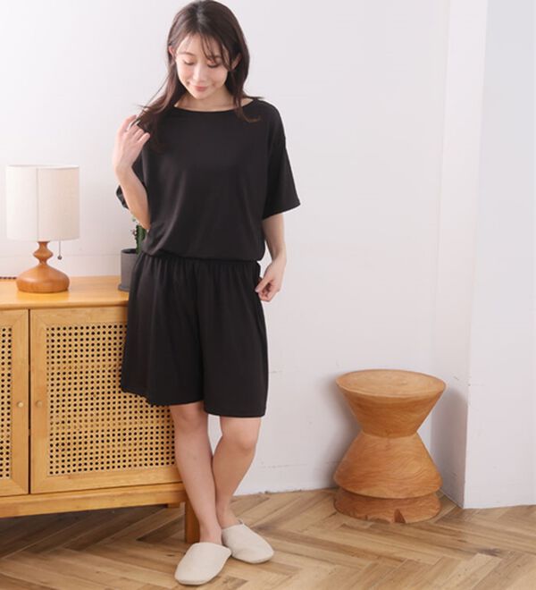 A HAPPY MARILYN（アハッピーマリリン）の「【Ｌ～８Ｌ】タイプが選べる！さらっとろルームウェアセット（パジャマ・ルームウェア）」｜詳細画像