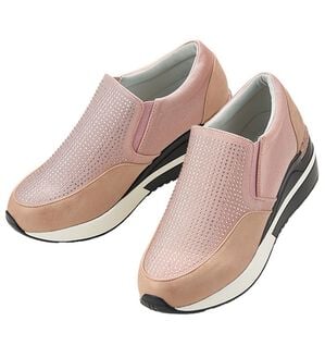 ルフラン（ルフラン）の「きれいめコーデにも合う４Ｅきらめきヒールアップスニーカー（スニーカー）」｜ピンクベージュ(スリッポン)
