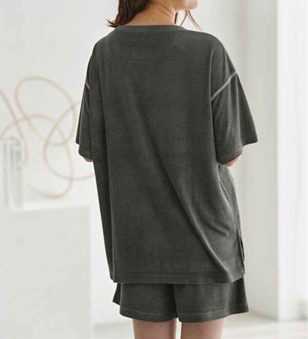 YU'NOW（ユナウ）の「【上下２点セット】ひんやりとろけるレーヨンブレンドパイルパジャマ（パジャマ・ルームウェア）」｜詳細画像