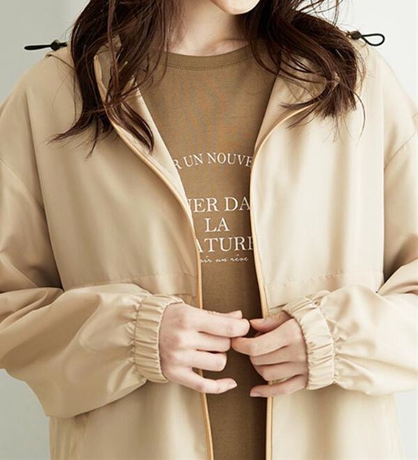 BELLUNA（ベルーナ）の「はっ水加工軽量パーカー（ポーチ付）（パーカー）」｜詳細画像