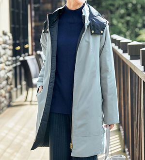 VINNO（ヴィノ）の「ＴＨＩＮＤＯＷＮ（Ｒ）はっ水リバーシブルコート（ロングコート）」｜サックス／ネイビー