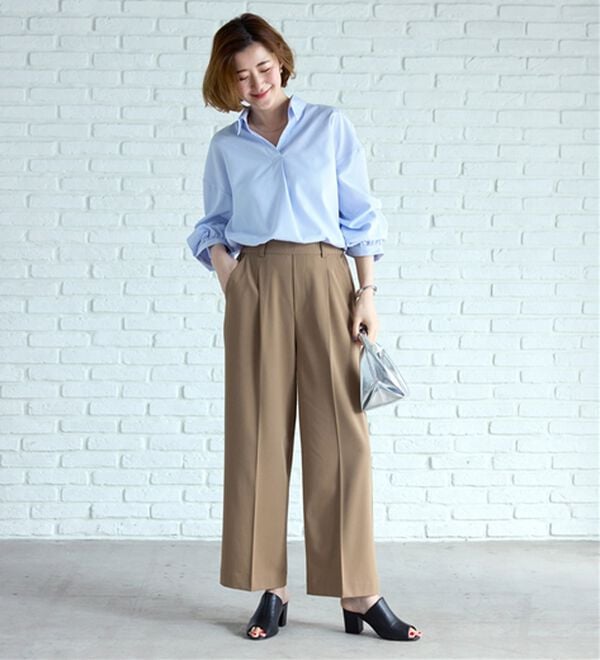 BELLUNA（ベルーナ）の「袖タックデザインスキッパーシャツ（シャツ）」｜詳細画像