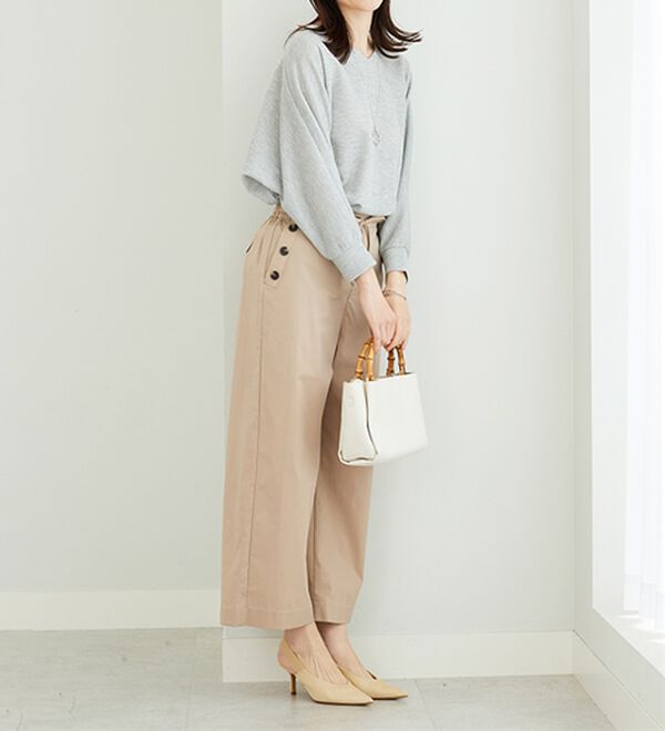 BELLUNA（ベルーナ）の「【2点セット】ネックレス付ラメ調ドルマンプルオーバー（カットソー）」｜詳細画像