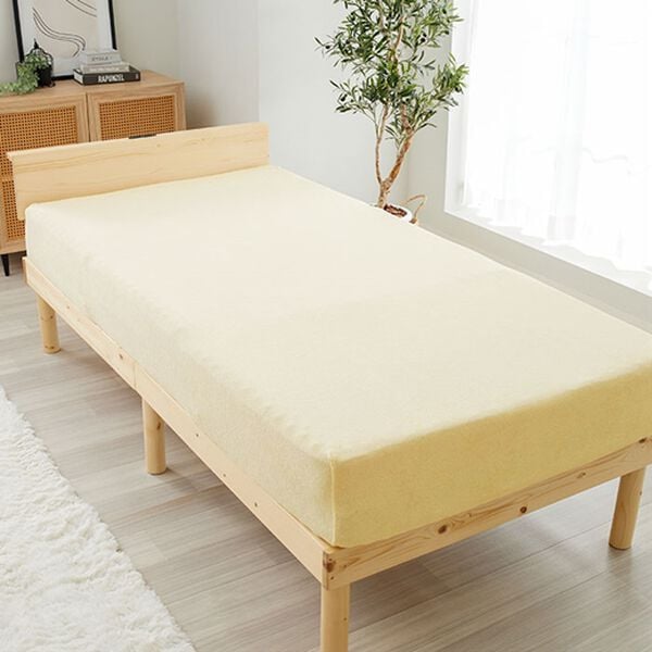 iellio（イエリオ）の「【８日間限定価格】タオル地綿１００％フィットシーツ＜ベッドシーツ・敷布団カバー・ボックスシーツ・のびのび・ぴったり＞（敷布団カバー・シーツ）」｜ホワイト