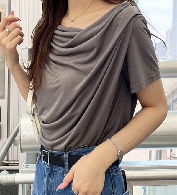 GeeRA（ジーラ）の「スラブシアーオフショルトップス（カットソー）」｜詳細画像