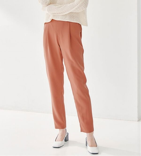 RANAN（ラナン）の「【選べる股下】美脚シルエットタックパンツ（股下６１・６５ｃｍ）（フルレングスパンツ）」｜詳細画像