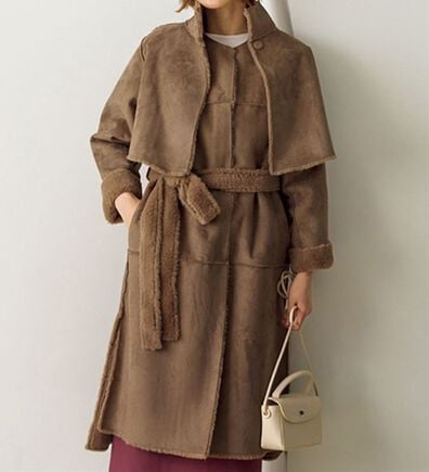 VINNO（ヴィノ）の「マルチウェイフェイクムートンファーコート（ロングコート）」