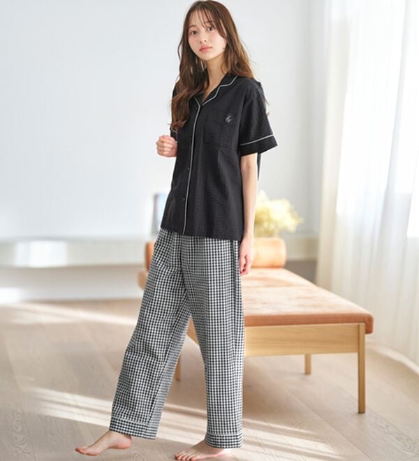 YU'NOW（ユナウ）の「【半袖＋ロングパンツ】綿１００％サッカーシャツパジャマ（パジャマ・ルームウェア）」｜詳細画像