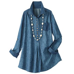 BELLUNA（ベルーナ）の「英字プリントデニムシャツチュニック（シャツ）」｜ネイビー