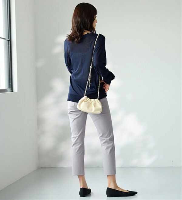 BELLUNA（ベルーナ）の「【再入荷】美ストレッチ素材アンクル丈レギンスパンツ（クロップドパンツ）」｜詳細画像