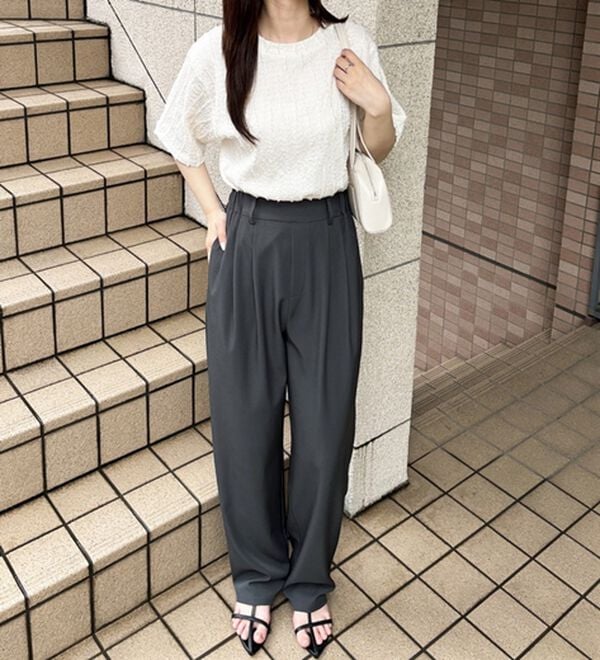 GeeRA（ジーラ）の「オンオフ着られる！カーブパンツ（フルレングスパンツ）」｜詳細画像