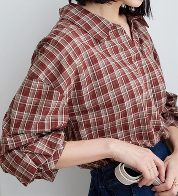 BELLUNA（ベルーナ）の「袖タックデザインスキッパーシャツ（シャツ）」｜詳細画像