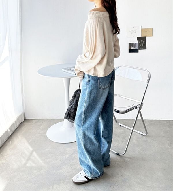 GeeRA（ジーラ）の「ショート丈オフショルニット（ニット・セーター）」｜詳細画像