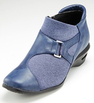 BELLUNA（ベルーナ）の「４Ｅエアソールストレッチブーティ（ブーツ）」