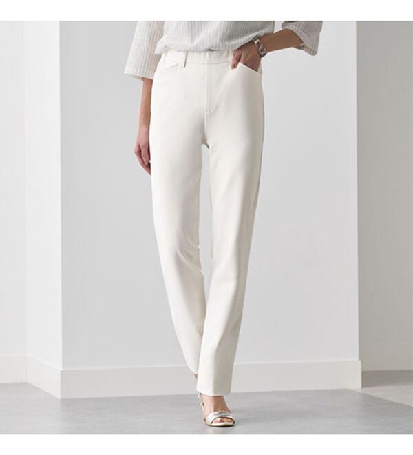 BELLUNA（ベルーナ）の「汚れが落ちやすい白！ストレートパンツ（フルレングスパンツ）」｜詳細画像