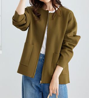 BELLUNA（ベルーナ）の「ジップ使いニットブルゾン（ブルゾン）」｜モカカーキ