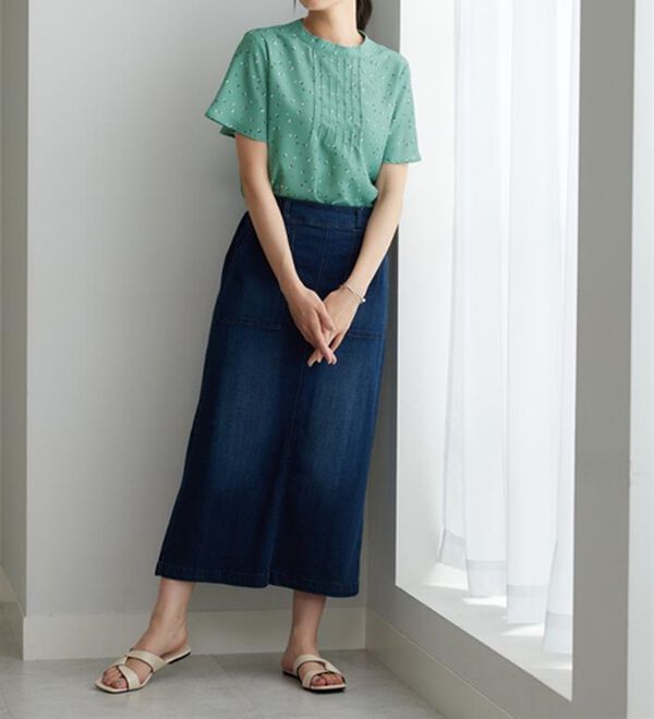 BELLUNA（ベルーナ）の「小紋柄タック使い袖フレアーブラウス（ブラウス）」｜詳細画像