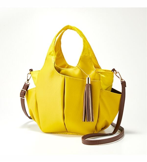 BELLUNA（ベルーナ）の「１０ポケット２ＷＡＹ柔らか軽量手提げ（ハンドバッグ）」｜詳細画像