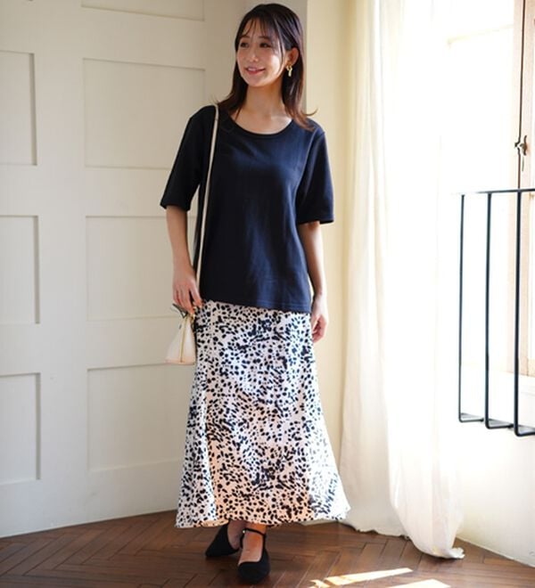 A HAPPY MARILYN（アハッピーマリリン）の「【Ｍ～８Ｌ】名品！「３つのシルエット」と「長袖／半袖」から選べる 綿混 ベーシック Ｔシャツ（Tシャツ）」｜詳細画像