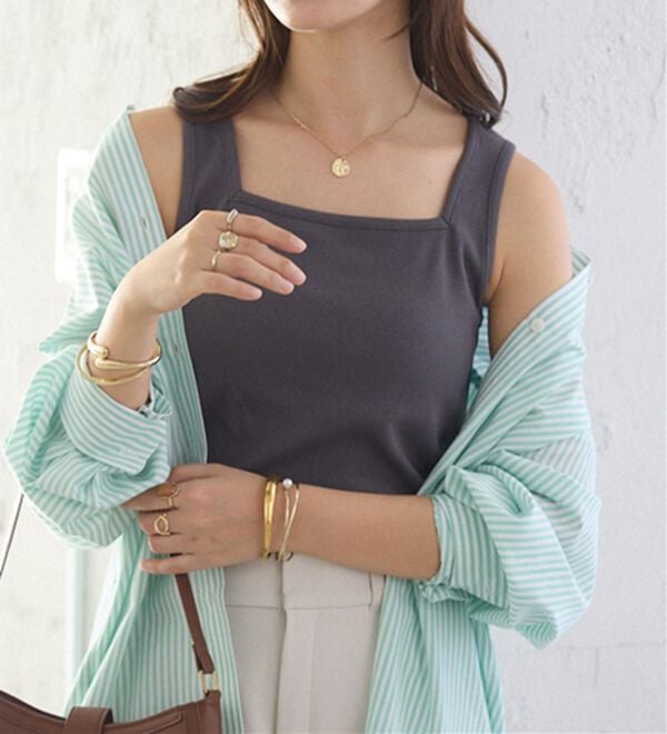 Viola e Viola（ヴィオラ エ ヴィオラ）の「保冷剤ポケット付スクエアタンクトップ（タンクトップ・キャミソール）」｜詳細画像