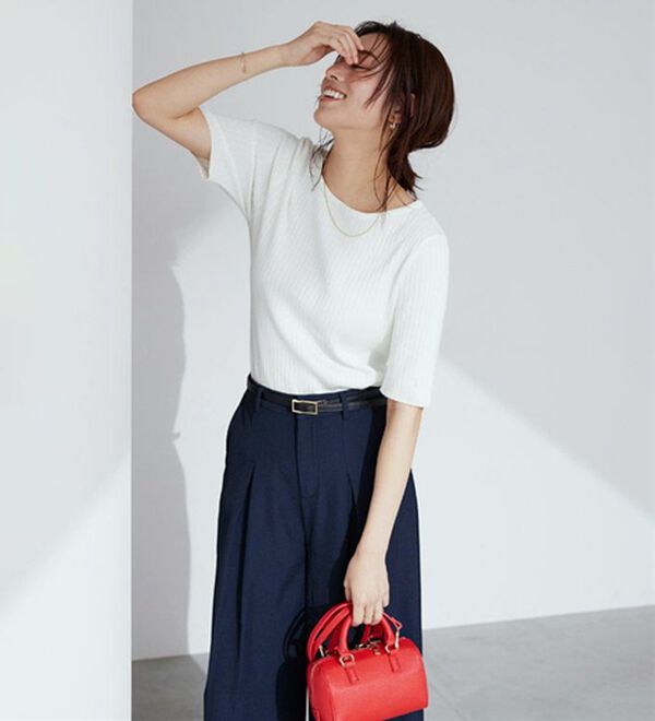 Pierrot（ピエロ）の「【洗濯機で洗える】ネックが選べるシルクタッチ半袖リブニット（ニット・セーター）」｜詳細画像