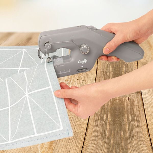 「ハンディー＆置き型２ＷＡＹミシン　クラッフィー（その他生活家電）」｜詳細画像