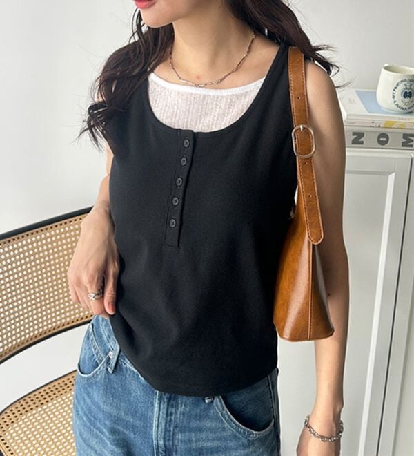 GeeRA（ジーラ）の「ヘンリーネックレイヤード風タンクトップ（タンクトップ・キャミソール）」｜詳細画像