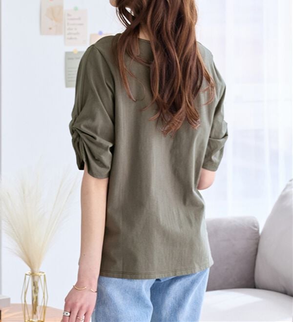 Viola e Viola（ヴィオラ エ ヴィオラ）の「綿１００％袖タックＴシャツ（Tシャツ）」｜詳細画像