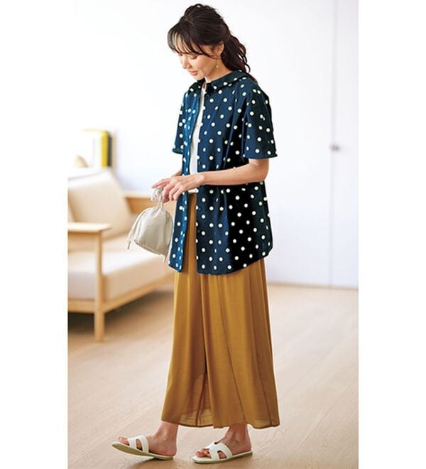 BELLUNA（ベルーナ）の「ちび衿デザイン大人顔ドットブラウス（ブラウス）」｜詳細画像