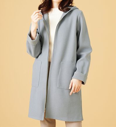 BELLUNA（ベルーナ）の「裏あぜ素材フードデザインコート（ロングコート）」