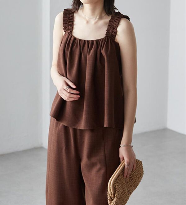 RANAN（ラナン）の「フリルデザインキャミセットアップ（ワイドパンツ・ガウチョ）」｜詳細画像