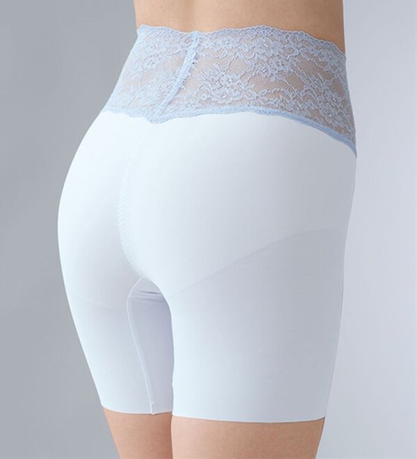 LAVIENNE（ラヴィエンヌ）の「＜ウイング＞ナチュラルアップＰパンツ（ショーツ）」｜詳細画像