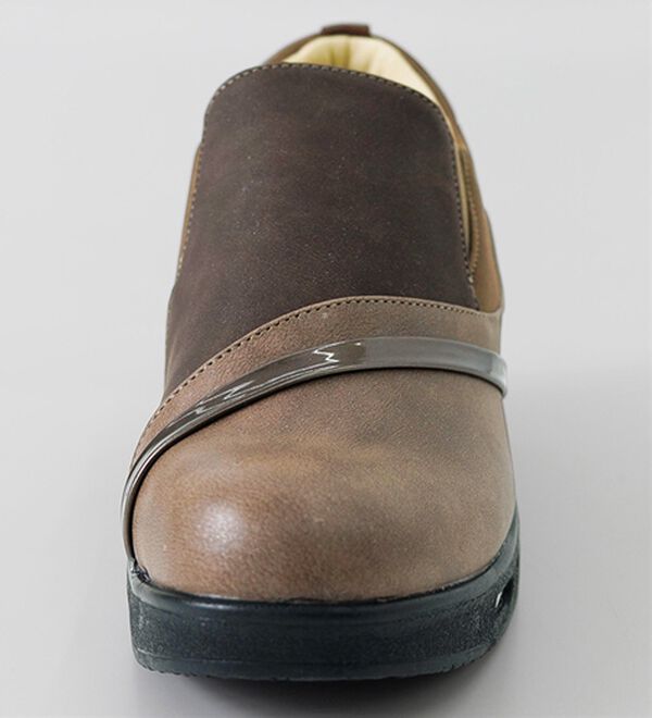 BELLUNA（ベルーナ）の「４Ｅ異素材切替ダブルエアスリッポン（スリッポン）」｜詳細画像