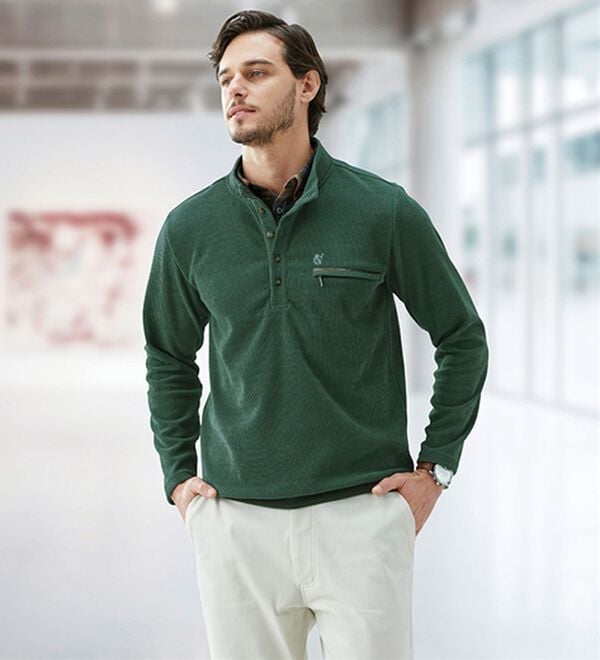 「＜コムルヴァン・オム＞大人の技ありダブル衿プルオーバー（メンズトレーナー）」｜詳細画像