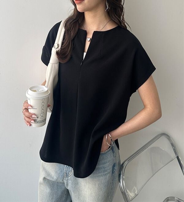 GeeRA（ジーラ）の「前後２ＷＡＹハーフジップＴブラウス（ブラウス）」｜詳細画像