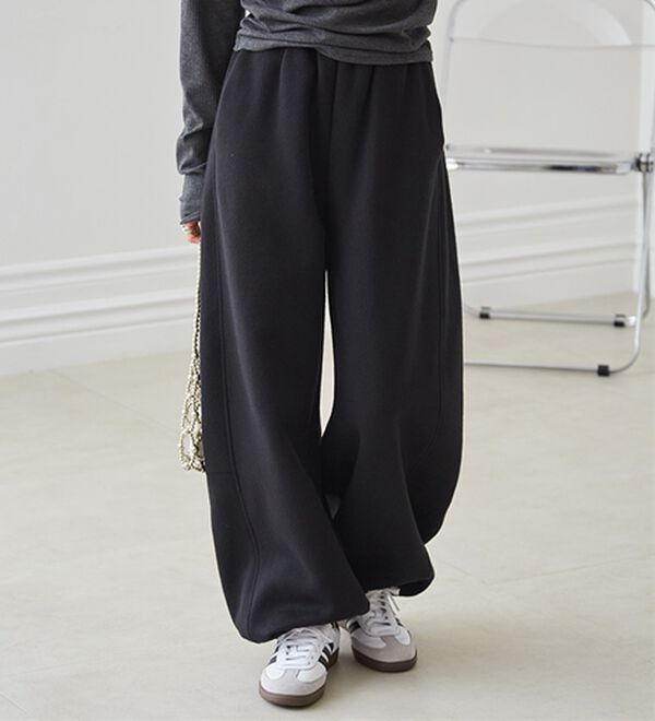 RANAN（ラナン）の「裏起毛カーブスウェットパンツ（その他パンツ）」｜詳細画像