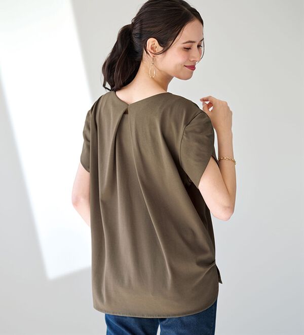 BELLUNA（ベルーナ）の「汗ジミ対策！後ろ美人デザインプルオーバー（カットソー）」｜詳細画像