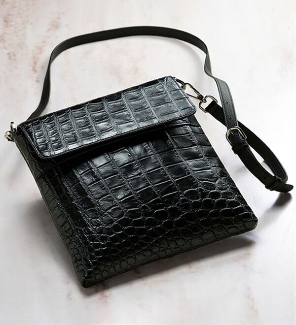 「本クロコプレジデントショルダー（メンズショルダーバッグ）」｜1